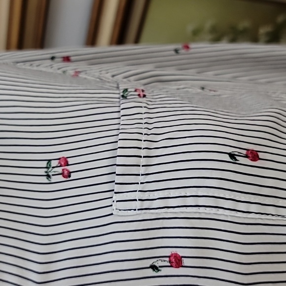 Beachlunchlounge cherry and striped blouse button down size L White black red - Picture 5 of 13